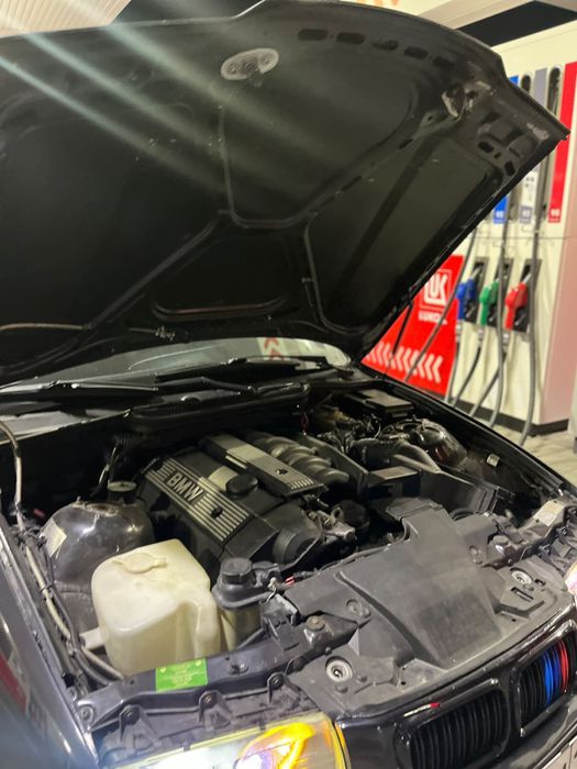 Продам BMW 328i