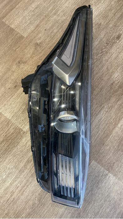 Фара оригинал Киа серато