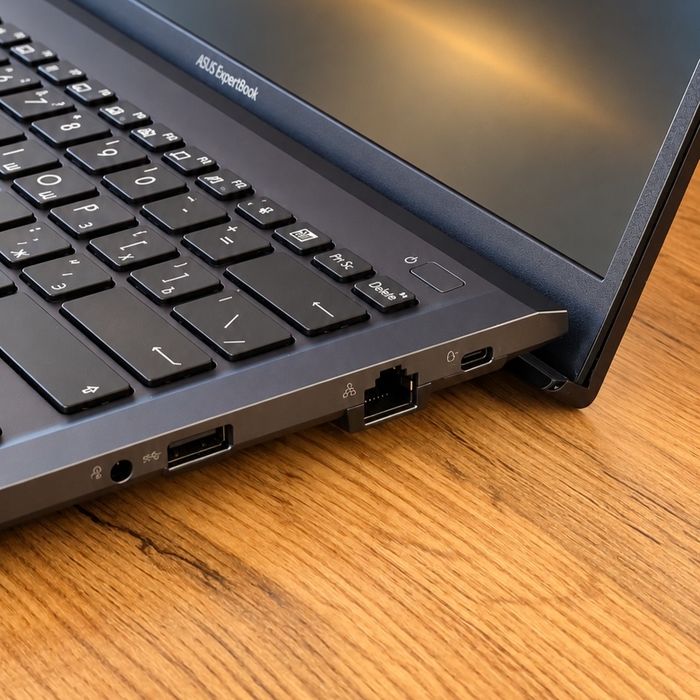 Ноутбук для учебы и работы Asus ExpertBook