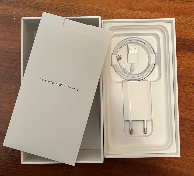 iPhone Xr 64GB Coral