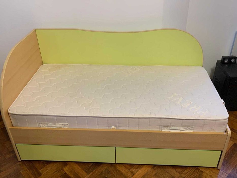 Pat dimensiune 160*80cm cu saltea premium inclusa - 740 lei