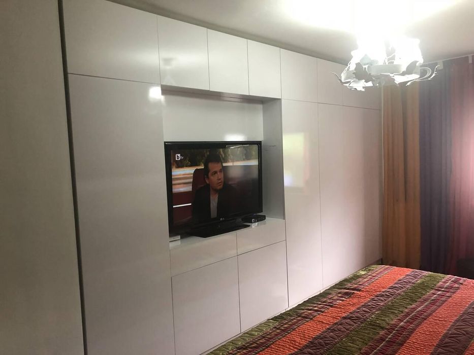 Продава се Тристаен апартамент в Бургас, Възраждане - 94 кв.м за 2394 €/кв.м - Снимка #2