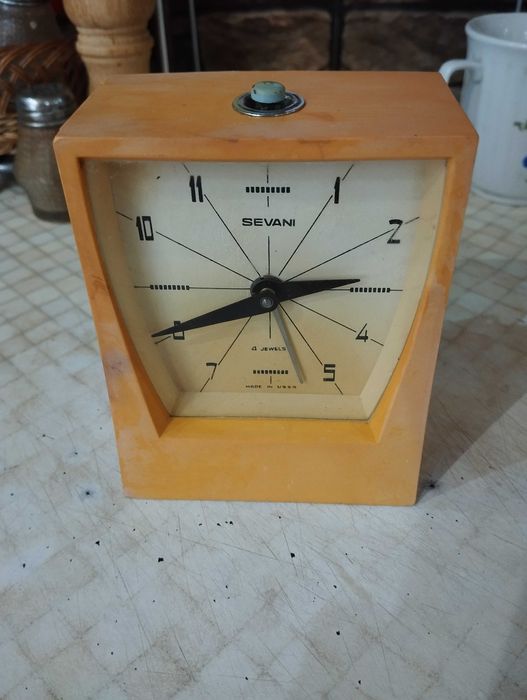 Винтажный будильник sevani
