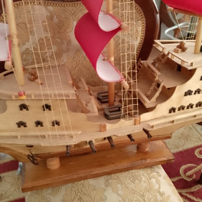 Кема кизил йелкан Ассоль