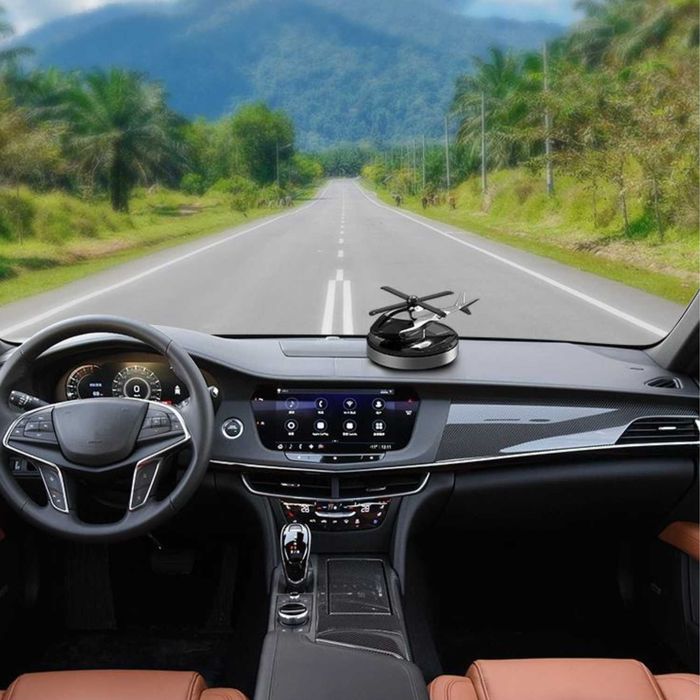 Odorizant Auto Cu Incarcare Solara, Baza Antiderapanta, Ulei Esential