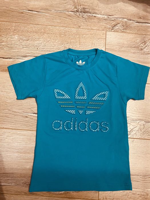 Нова тениска Adidas