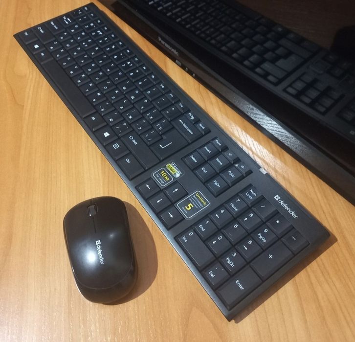 Беспроводная клавиатура и мышь