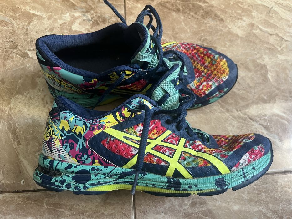 Asics оригинални маратонки