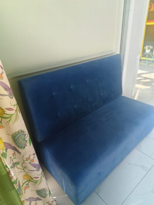 Продам диваны офиса , кафе , салон