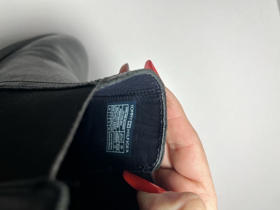 Ghete noi  , Tonmy marimea 41