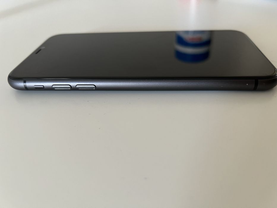 продается  Iphone 11