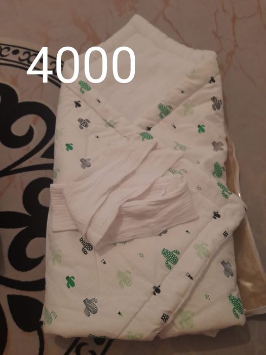 Срочно продам детские вещи