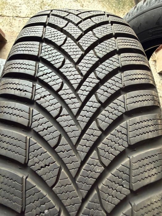 Anvelope 215.65.17 iarna ca NOI