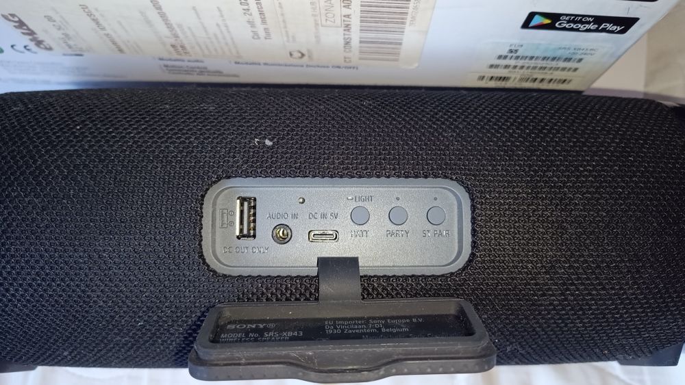 Vând wireless speaker Sony SRS-XB43