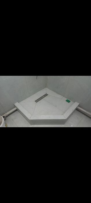 Кафель, обои, ламинат