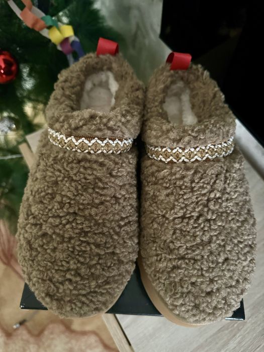 Угги , тапочки