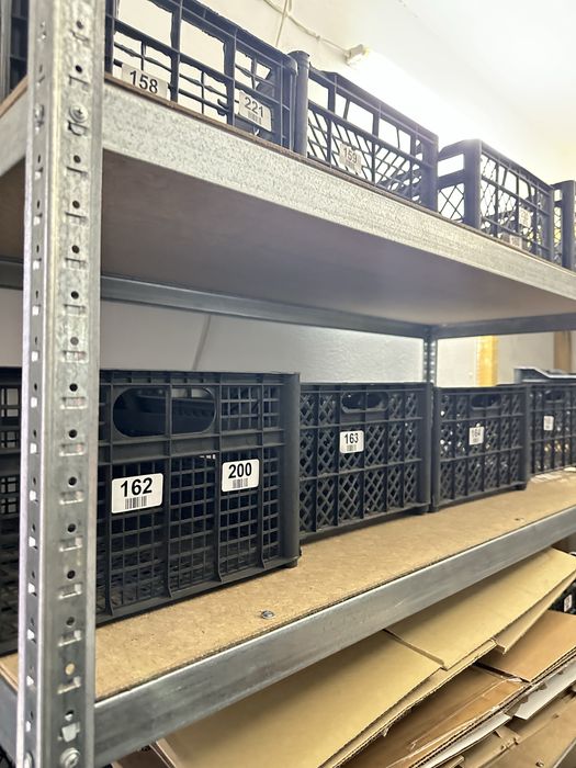 Стеллажи, корзины (ячейки)