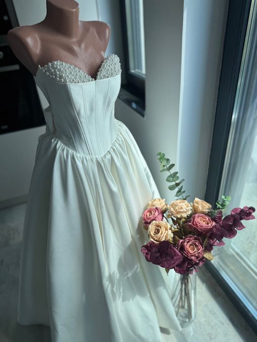 Rochie de mireasă nouă, nepurtată