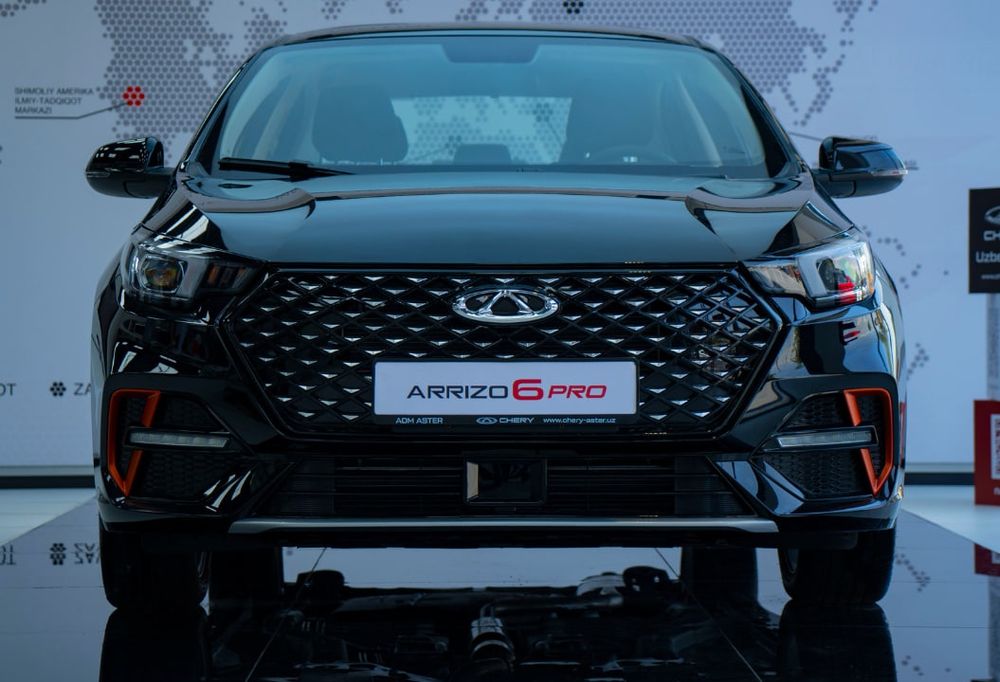 Переднее лобовое стекло Chery Arrizo 6 Pro.