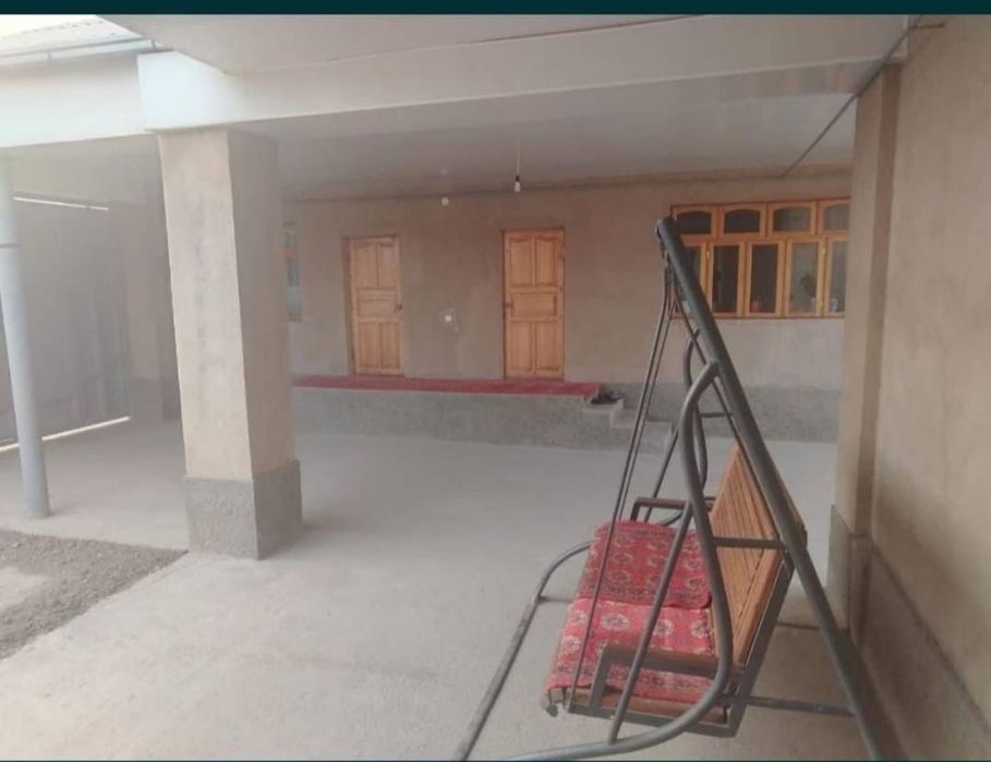 Уй сотилади.Бустонлиқ тумани Қорабой (Абай)  қишлоғи Найман кучаси 27у