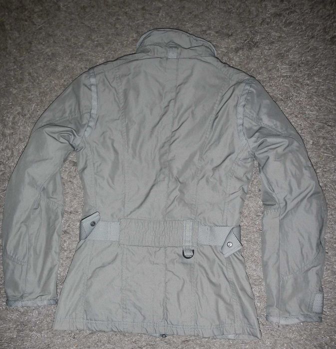 Geaca Eddie Bauer. Marimea 34(XS)-Women. Nou.