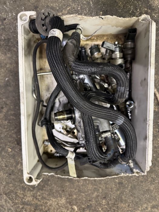 Помпа, дюза, рейл, тръбички и маркучи за BMW N47