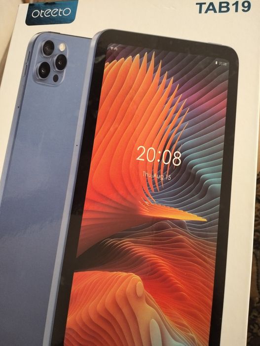 Продам новый планшет с клавиатурой