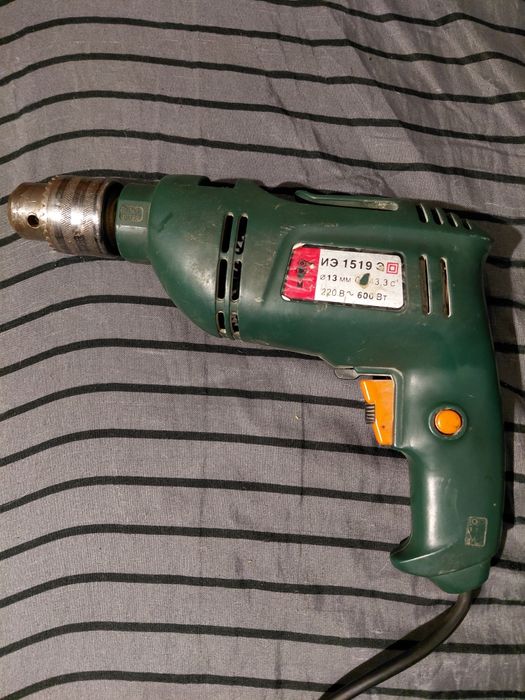 Продам Дрель ИЭ 1519