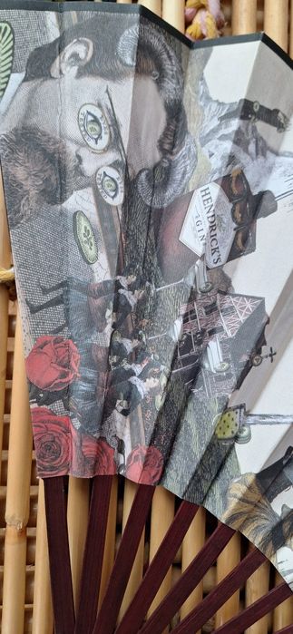 Evantai lux Hendrick's!