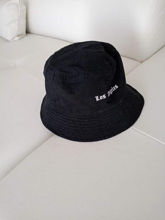 Vând palarie sport, fashion,nașa, noua, produs de calitate.