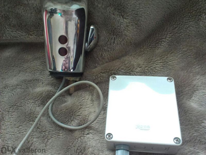 Електронен сензорен смесител Roca Amura N Electronic Sensor