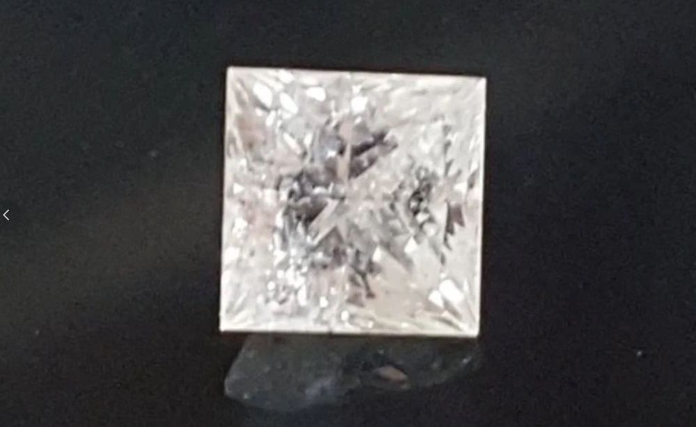 Diamant natural 0.84 ct Princess Cut cu certificat IGL