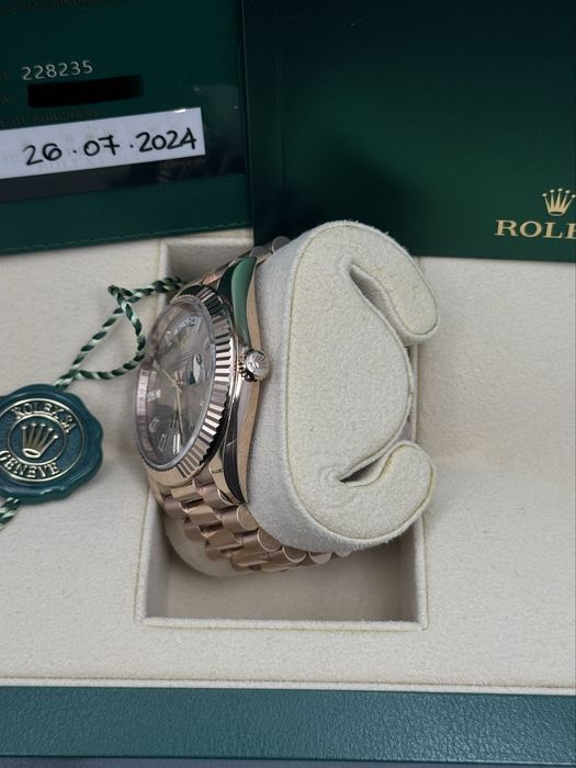 Ceas Rolex Day-Date 40