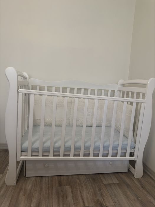 Продам детскую кроватку, самовывоз