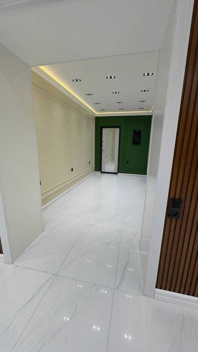 ПРОДАЕТСЯ НЕ Жилое Помещение Ор-р: Фархадский Базар