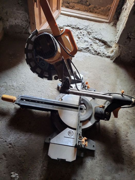 Торсовка сотилади холати янгидек