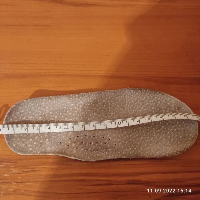 Кроссовки 27 размер