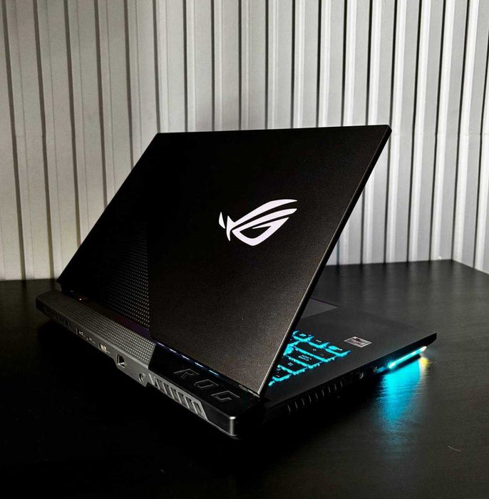 Игровой ноутбук Asus ROG Strix G15