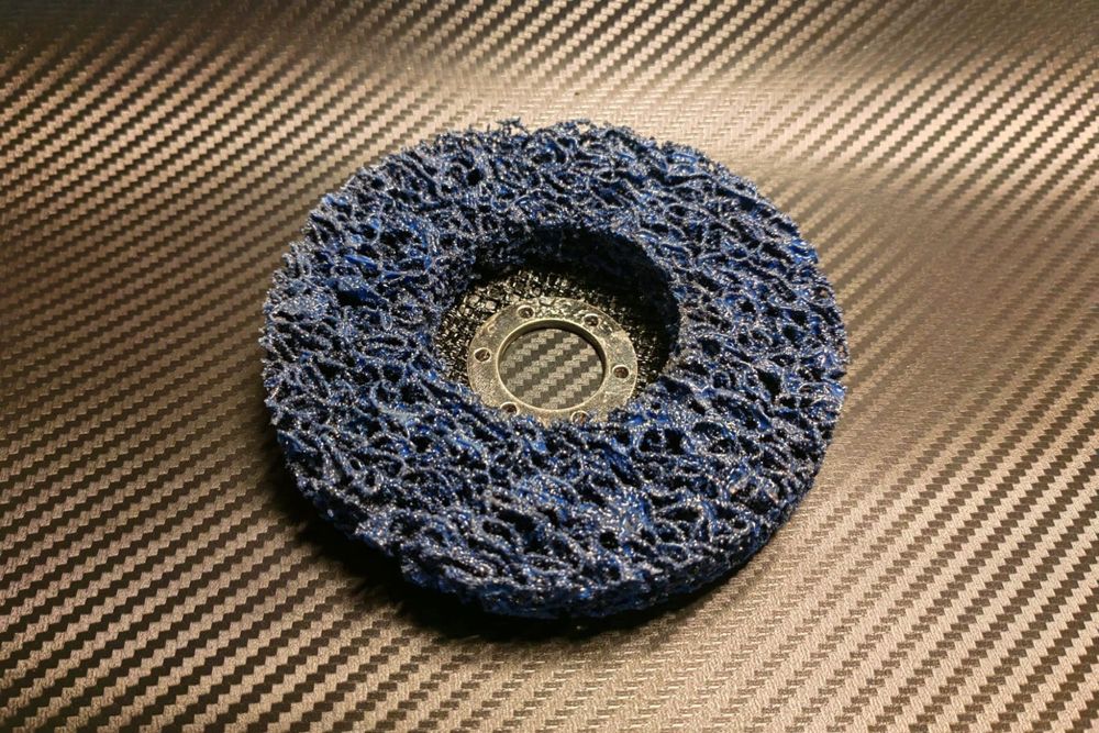 Почистващ диск за боя и ръжда 115 mm