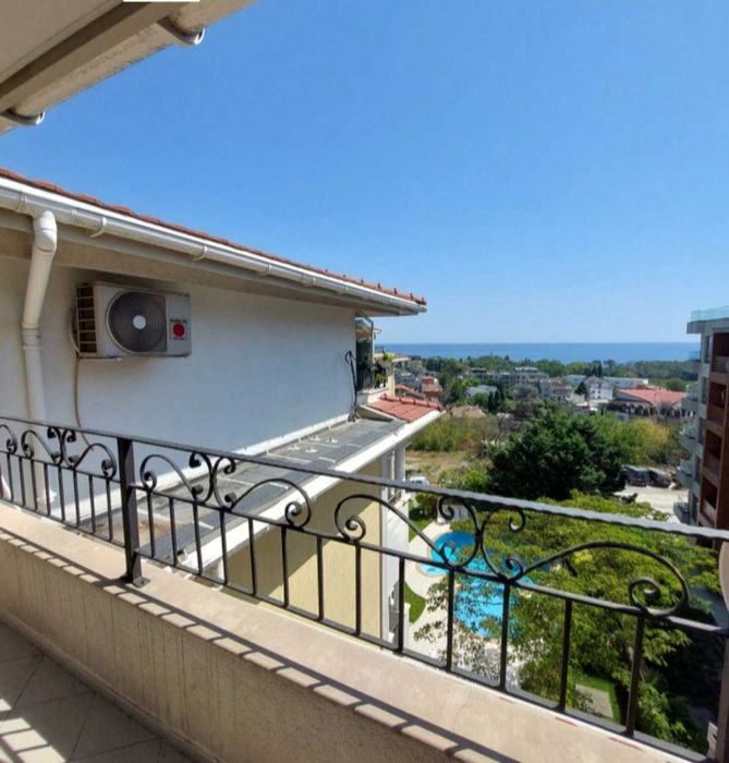 Продава се Тристаен апартамент в к.к. Св.Св. Константин и Елена - 80 кв.м за 2113 €/кв.м - Снимка #1