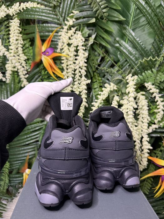 New Balance 9060 Triple Black