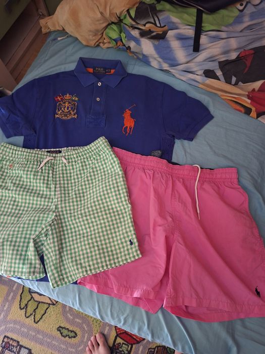 Polo tricouri si pantaloni scurti