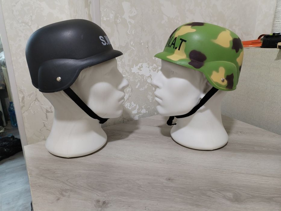 Каски детские игрушечные. Пластик