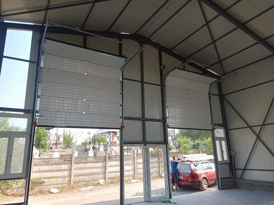 Usi de garaj secționale