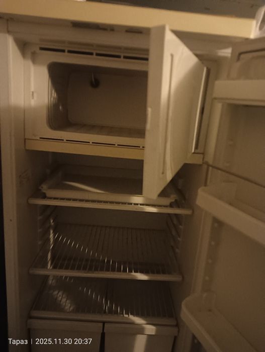 Холодильник Бирюса