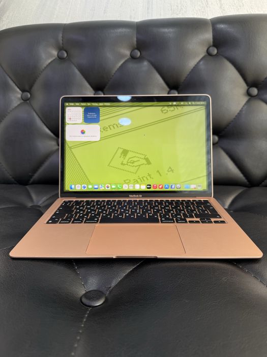 Apple MacBook Air M1 2020 в идеальном состоянии