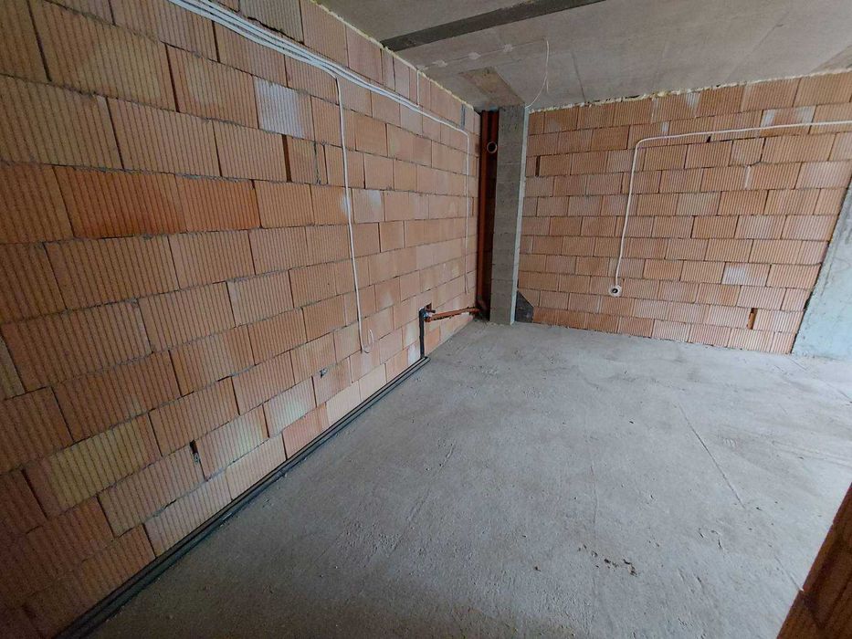 Продава се Тристаен апартамент в Търговище, Боровец - 120 кв.м за 935 €/кв.м - Снимка #1