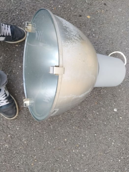 Lampa industriala mare