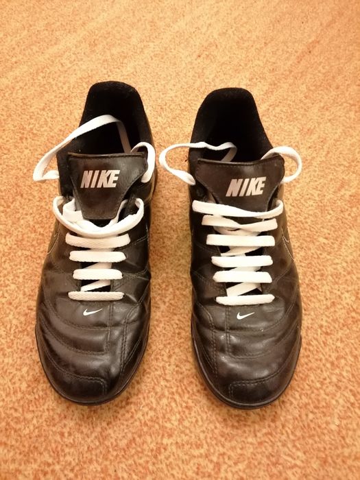 Adidasi originali Nike 41