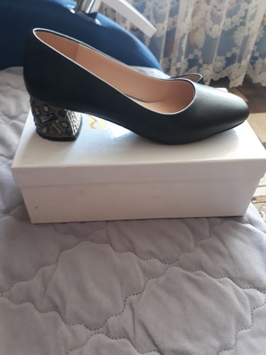 Красивые  удобные туфли